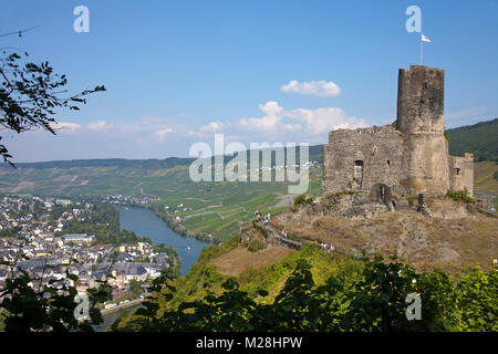 Die mittelalterliche Burg Landshut, Sehenswürdigkeiten von Bernkastel-Kues Mosel, Rheinland-Pfalz, Deutschland, Europa Stockfoto