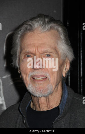 Burbank, Kalifornien, USA. 5. Februar, 2018. Tom Skerritt 02/05/2018 Die Weltpremiere von "Die 15:17 bis Paris' an Der sjr Theater bei Warner Bros Studios in Burbank, CA Foto: Cronos/Hollywood News Credit: Cronos/Alamy Leben Nachrichten gehalten Stockfoto