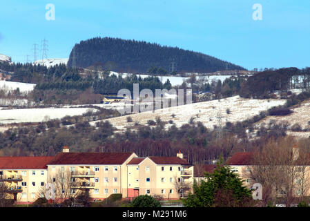 Glasgow, Schottland, Großbritannien, 6. Feb 2018. Schnee in Glasgow und die Richter perücke Funktion über der alten Überreste des Antoine Wand in der Nähe bearsden gibt weg Sonnenschein als Großbritannien genießt einen frischen Schneefall. Gerard Fähre / alamy Nachrichten Stockfoto