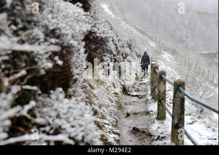 Affetside, Greater Manchester, UK. 6. Februar, 2018. Winterliche Kulissen Wayoh Reservoir, Edgworth, Bolton, Lancashire als Decke des Schnees in den Boden, was erwartet wird, die kältesten Woche des Jahres zu sein. Bild von Paul Heyes, Dienstag, Februar 06, 2018. Credit: Paul Heyes/Alamy leben Nachrichten Stockfoto