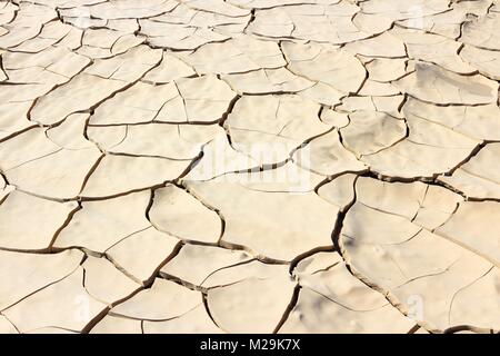 Mojave Wüste Hintergrund - getrocknete rissig Schlamm im Death Valley National Park, Kalifornien, USA. Stockfoto