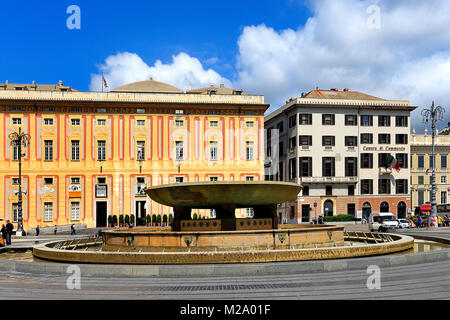 Genua, Ligurien/Italien - 2011/12/06: wasserwerke an der Piazza de Ferrari Stockfoto