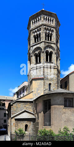 Genua, Ligurien/Italien - 2011/12/06: Tageslicht, Blick auf die Kirche von San Donato. Stockfoto