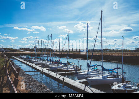 Matane, Kanada-09 August 2017: Matane Yacht Club Marina View im Sommer. Matane ist eine Stadt auf der Halbinsel Gaspé in Quebec, Kanada, auf der South Shore Stockfoto