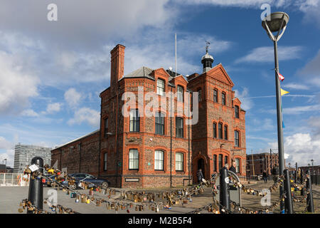 Der Lotsendienst Gebäude, Pier Head, Liverpool, Merseyside, UK Stockfoto