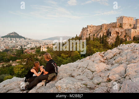 Paar auf der Akropolis, Athen, Griechenland Stockfoto
