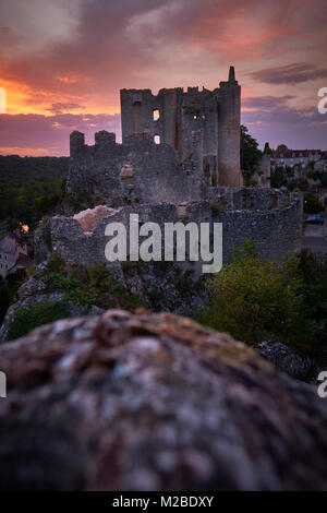 Angles-sur-l'Anglin ist eine französische Gemeinde im Département Vienne in der Nouvelle-Aquitaine Region im Westen Frankreichs. Stockfoto