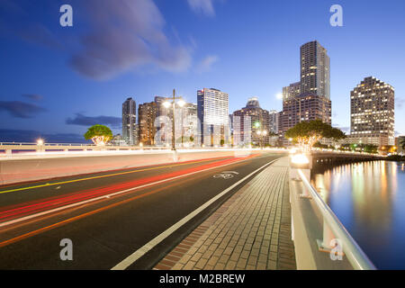 Brickell Key Drive und Gebäude in Brickell District, Miami, Florida, USA Stockfoto