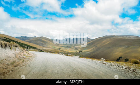 Andenlandschaft in Salinas de Guaranda, Bolivar Provinz, Ecuador, über 4.000 Meter Stockfoto