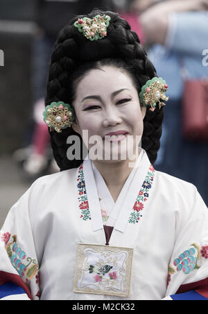 Koreanische Tänzer in der traditionellen Tracht Stockfoto