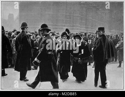 Suffragetten - Emmeline Pankhurst, neu in Woking, 26. Mai 1913 verhaftet Stockfoto