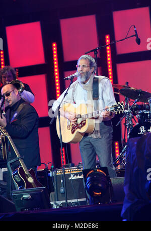 Yusuf Islam (ehemals Cat Stevens) spielt beim Live Earth Konzert in Hamburg am 07.07.2007 / Foto: niehaus Stockfoto