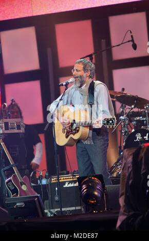 Yusuf Islam (ehemals Cat Stevens) spielt beim Live Earth Konzert in Hamburg am 07.07.2007 / Foto: niehaus Stockfoto