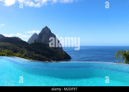 Saint Lucia's berühmten Piton Berge. Stockfoto