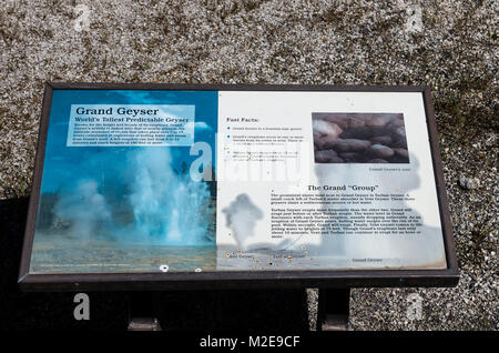 Hinweisschild für Grand Geyser in der Upper Geyser Basin. Yellowstone National Park, Wyoming, USA Stockfoto