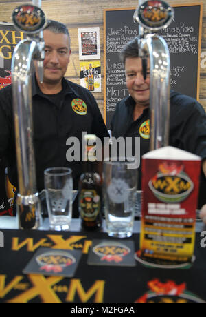 London, Großbritannien. 7 Feb, 2018. PUB 18 zeigen in den Pub und Industrie, in London Olympia gewidmet, an Bord ein Juwel der historischen Bier hatte, die Wrexham größere Erweckung, die älteste Brauerei Bier im Vereinigten Königreich, das Bier in der Titanic serviert und das erste Bier nach Australien Kredit exportiert werden: Paul Quezada-Neiman/Alamy leben Nachrichten Stockfoto