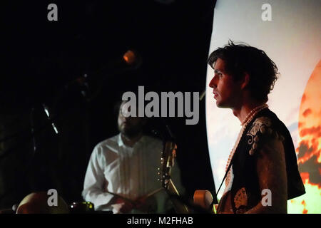 London, Großbritannien. 7. Februar, 2018. Ezra Furman live auf der Bühne des Lexington in London vor dem Start von seinem neuen Album Transangelic Exodus. Foto Datum: Mittwoch, 7. Februar 2018. Credit: Roger Garfield/Alamy leben Nachrichten Stockfoto