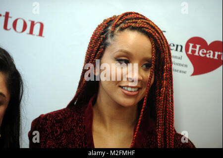 NEW YORK, NY - Februar 06: Jillian Hervey und Vanessa Williams Team mit WomenHeart für den Kampf gegen Herzerkrankungen bei Frauen in Burlington Union Square am 6. Februar 2018 in New York City. Personen: Jillian Hervey Stockfoto