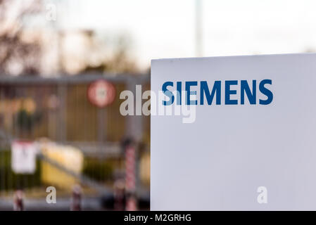 Northampton Großbritannien 06 Januar 2018: Siemens Logo Schild. Stockfoto