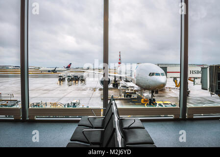 Flugzeug von American Airlines am Flughafen London Heathrow erreichbar Stockfoto