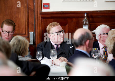 Simon Heffer in den Oldie literarische Mittagessen 08.02.18. Stockfoto