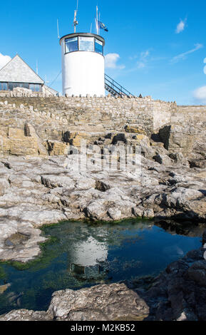 Nationale Coastwatch Lookout Station auf der South Wales Küste bei Porthcawl Stockfoto