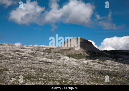 Blick über Parco Naturale Puez Geisler zum Col dala Sone aus der Nähe von Forc de Ciampei die Dolomiten in der Nähe von Selva Italien Stockfoto