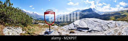 Fahren des San Bernardino Pass im Sommer panorama Stockfoto