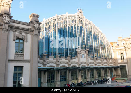 Der North Station (Estacion del Norte in Spanisch), der Busbahnhof in Barcelona, Katalonien, Spanien. Es hat Verbindungen mit den wichtigsten Stationen in S Stockfoto