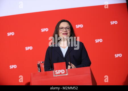 Berlin, Deutschland. 07 Feb, 2018. SPD-Chef Martin Schulz übergibt Vorsitz an die Partei der Fraktionsvorsitzende Andreas Nahles. Andrea Nahles wäre die erste Frau an der Spitze der SPD sein. Unter anderem Martin Schulz erklärte, dass er will, dass Außenminister in eine neue große Koalition und, dass ein Prozess der Erneuerung ist notwendig, innerhalb der SPD zu werden. Das Foto zeigt Andrea Nahles Credit: Simone Kuhlmey/Pacific Press/Alamy leben Nachrichten Stockfoto