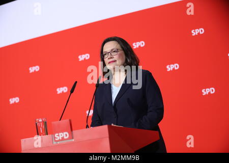 Berlin, Deutschland. 07 Feb, 2018. SPD-Chef Martin Schulz übergibt Vorsitz an die Partei der Fraktionsvorsitzende Andreas Nahles. Andrea Nahles wäre die erste Frau an der Spitze der SPD sein. Unter anderem Martin Schulz erklärte, dass er will, dass Außenminister in eine neue große Koalition und, dass ein Prozess der Erneuerung ist notwendig, innerhalb der SPD zu werden. Das Foto zeigt Andrea Nahles Credit: Simone Kuhlmey/Pacific Press/Alamy leben Nachrichten Stockfoto