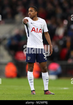 Kyle Walker-Peters von Tottenham Hotspur während des Emirates FA Cup, viertes Spiel im Wembley Stadium, London. DRÜCKEN SIE VERBANDSFOTO. Bilddatum: Mittwoch, 7. Februar 2018. Siehe PA Geschichte FUSSBALL Tottenham. Bildnachweis sollte lauten: Adam Davy/PA Wire. EINSCHRÄNKUNGEN: Keine Verwendung mit nicht autorisierten Audio-, Video-, Daten-, Fixture-Listen, Club-/Liga-Logos oder „Live“-Diensten. Online-in-Match-Nutzung auf 75 Bilder beschränkt, keine Videoemulation. Keine Verwendung in Wetten, Spielen oder Veröffentlichungen für einzelne Vereine/Vereine/Vereine/Spieler. Stockfoto