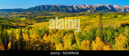 Die Schlösser, gesehen von der Ohio Creek, Gunnison, Colorado, USA Stockfoto