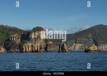 Die Schwestern, Pirates Bay, Tasmanien, Australien Stockfoto