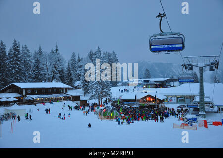 Skigebiet auf dem Hausberg, Garmisch-Partenkirchen, Werdenfelser Land, Bayern, Deutschland Stockfoto