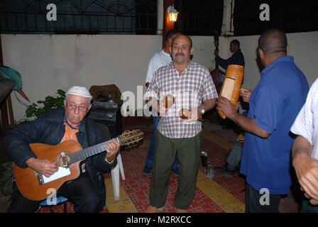 Kubanische Musiker spielen an der Trova di Baracoa Baracoa, Kuba Stockfoto