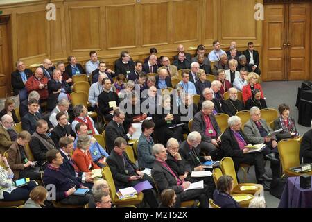 London 8. Feb 2018. Die Kirche von England Synode öffnet sich an der Kirche Haus in Westminster. Credit: Claire Doherty/Alamy leben Nachrichten Stockfoto