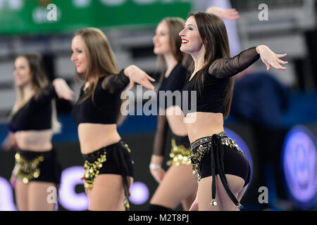 Ljubljana, Slowenien. 8 Februiary, 2018. Chearleaders während des UEFA-Futsal-EURO Meisterschaft Halbfinale 2018 Match zwischen Russland und Portugal in Ljubljana, Slowenien am 8. Februar 2018. © Jure Makovec Credit: Jure Makovec/Alamy leben Nachrichten Stockfoto