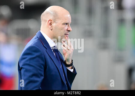 Ljubljana, Slowenien. 8 Februiary, 2018. Jorge Braz, Head Coach von Portugal sieht während der UEFA-Futsal-EURO Meisterschaft Halbfinale 2018 Match zwischen Russland und Portugal in Ljubljana, Slowenien am 8. Februar 2018. © Jure Makovec Credit: Jure Makovec/Alamy leben Nachrichten Stockfoto