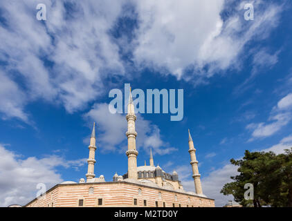 Mit blauem Himmel, Außenansicht der Selimiye Moschee von Architekt Sinan 1575 in Edirne, Türkei. vom 17. Oktober 2015 errichtet wurde Stockfoto