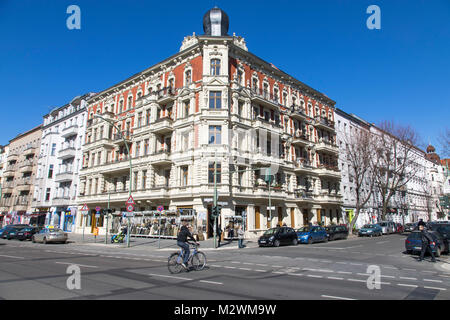 Alte Fassade eines Gebäudes, an Senenfelder Straße, Berlin Prenzlauer Berg, Deutschland Stockfoto