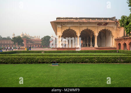 AGRA, INDIEN - NOVEMBER, 2017: Diwan-i-am Stockfoto