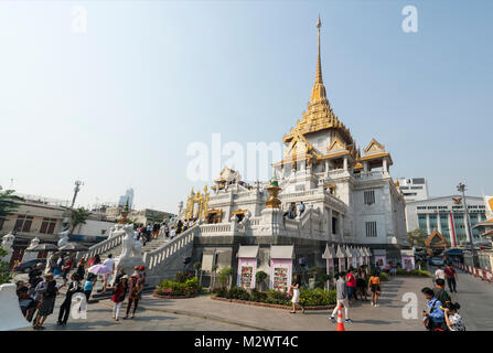 Die externe Ansicht der Wat Traimit Tempel in Bangkok, Thailand Stockfoto