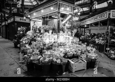 Blume Abschaltdruck an der Leeds Kirkgate Markt. Stockfoto