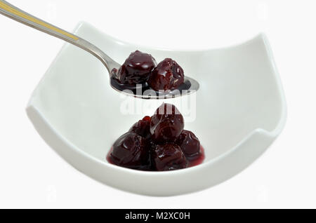 Sour Cherry Konserve auf eine Schüssel serviert. Stockfoto