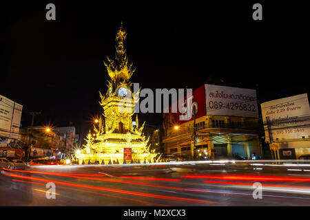 CHIANG RAI, THAILAND - 23. Dezember 2017: Landschaftsfotos von Golden Clock Tower, traditionellen thailändischen Stil in Chiang Rai, Thailand. Stockfoto