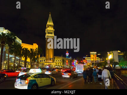 Las Vegas, Vereinigte Staaten von Amerika - 07. Mai 2016: Nacht Szene auf dem Strip in Las Vegas, Nevada Stockfoto