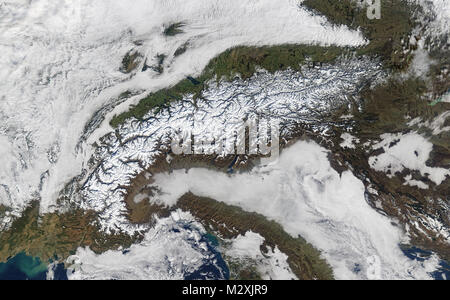 Luftaufnahme der Alpen im Winter Schnee angezeigt Stockfoto