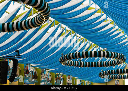 Oktoberfest, 'Wiesn', München, "ochsenbraterei" Festival Zelt Stockfoto