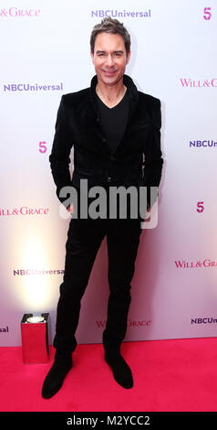 Schauspieler Eric McCormack von der Besetzung der &Amp; die Gnade, nimmt ein Foto bei BAFTA in London vor einem Special Screening für die kommende Serie der Show. Stockfoto